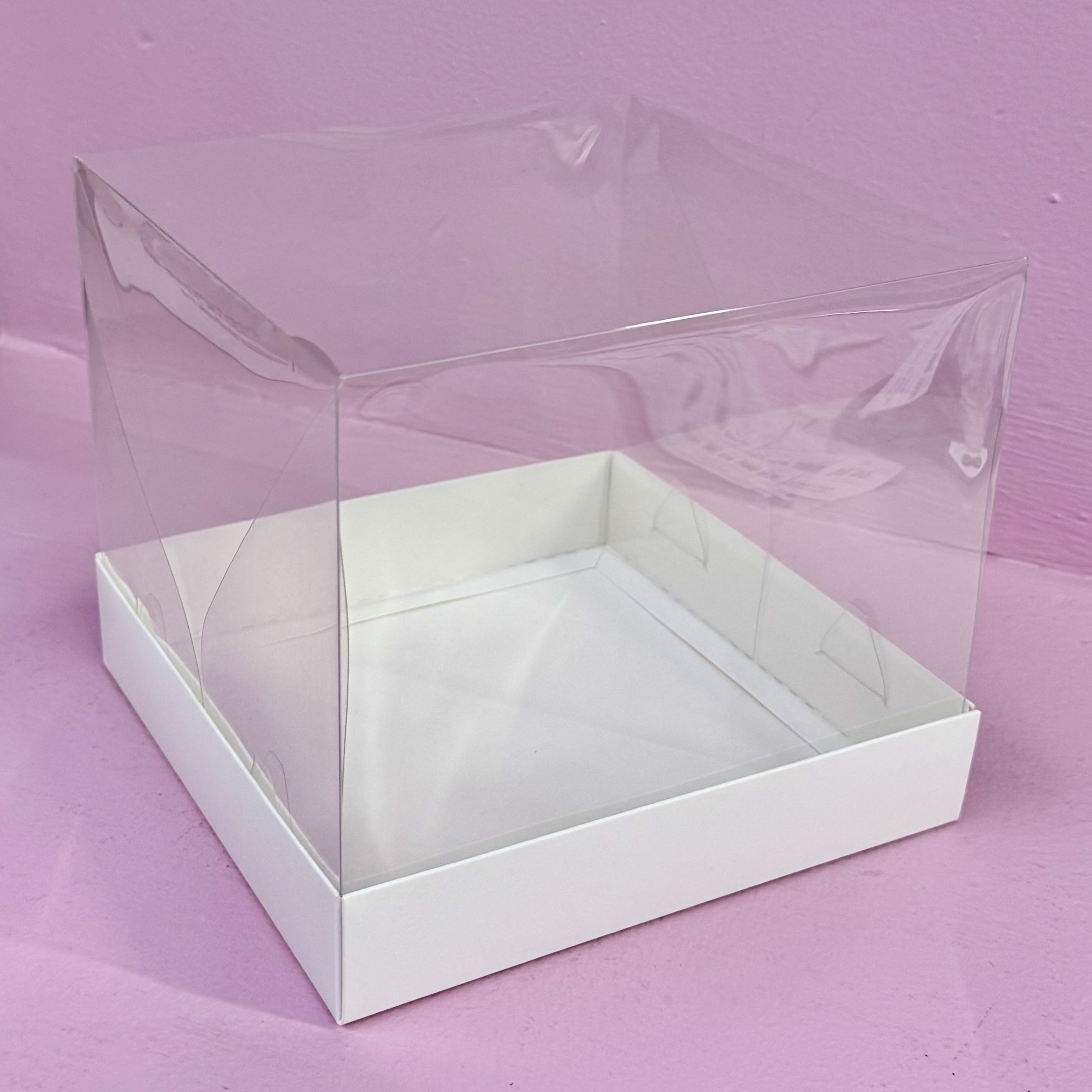 Коробка 18*18*16 с прозрачной крышкой