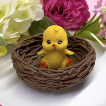 Декор из шоколадной глазури "Гнездо с цыпленком"